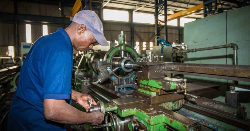 Differences Between Boring, Drilling, and Deep Hole Drilling - Featured Image